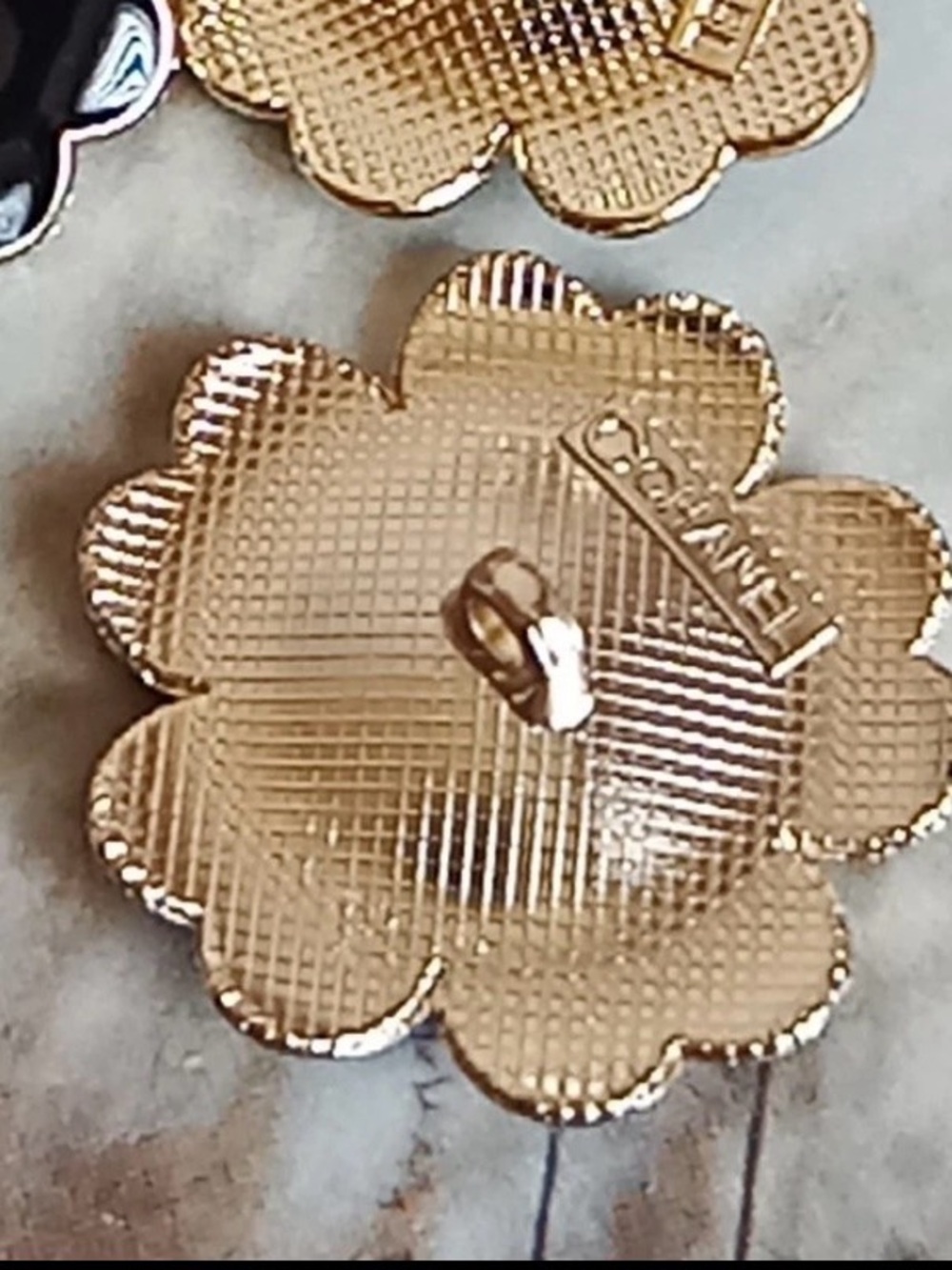 Chanel Zipper Pull - Picture 4 of 4